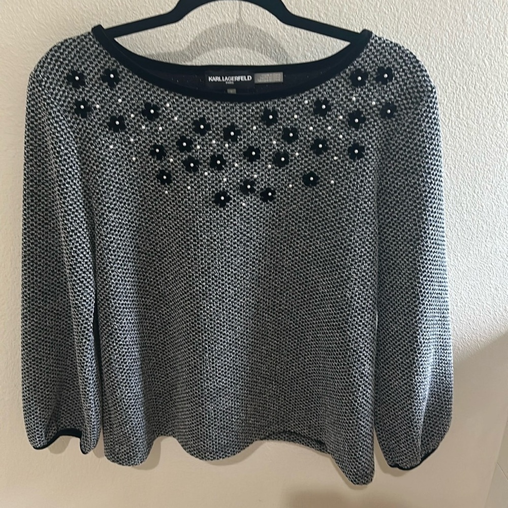 Karl Largerfeld sweater.  Excellent condition.  Classic and chic.